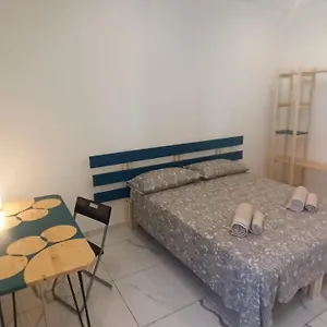 https://amedeo-house.barihotels.org
